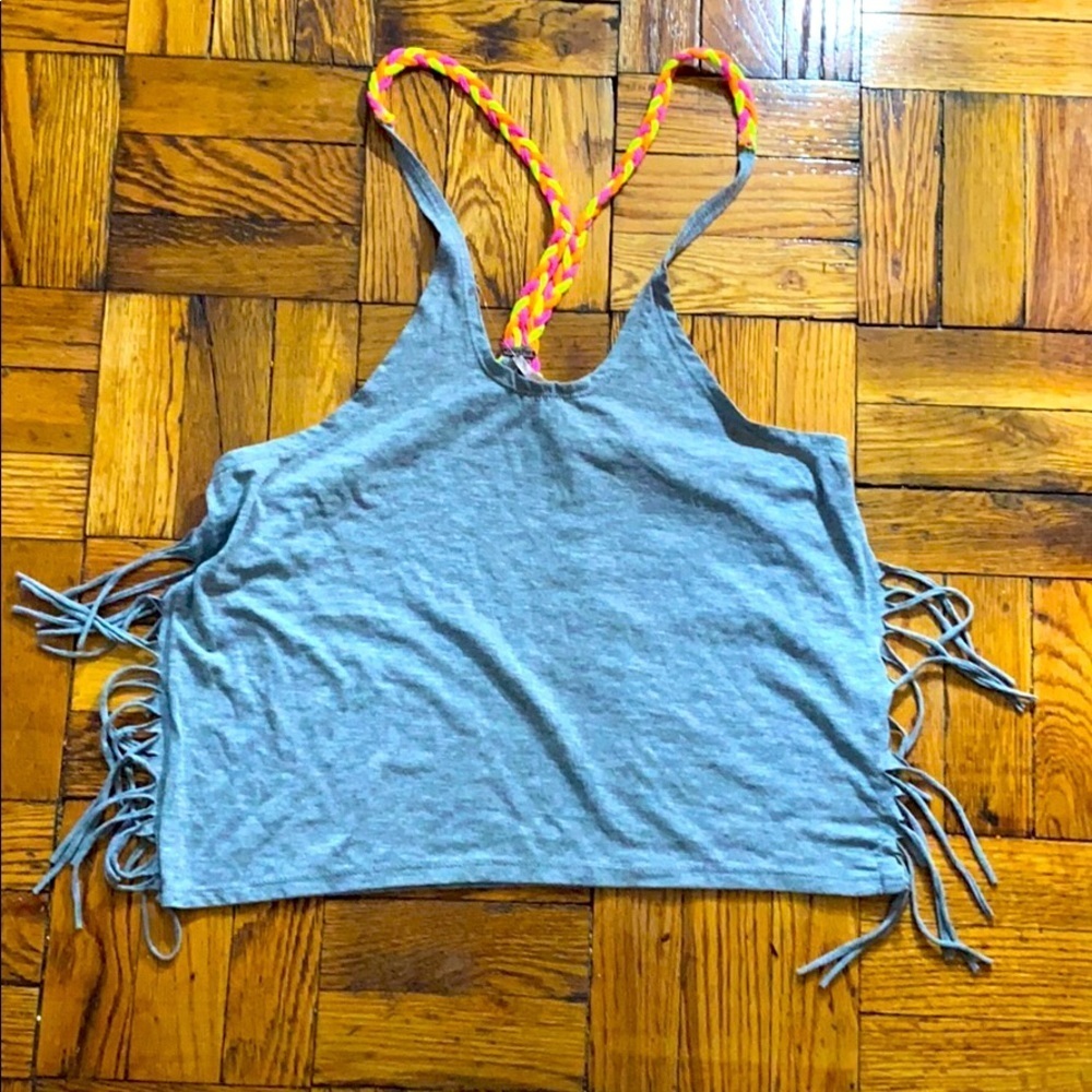 Nwot poof gray crop top size: M